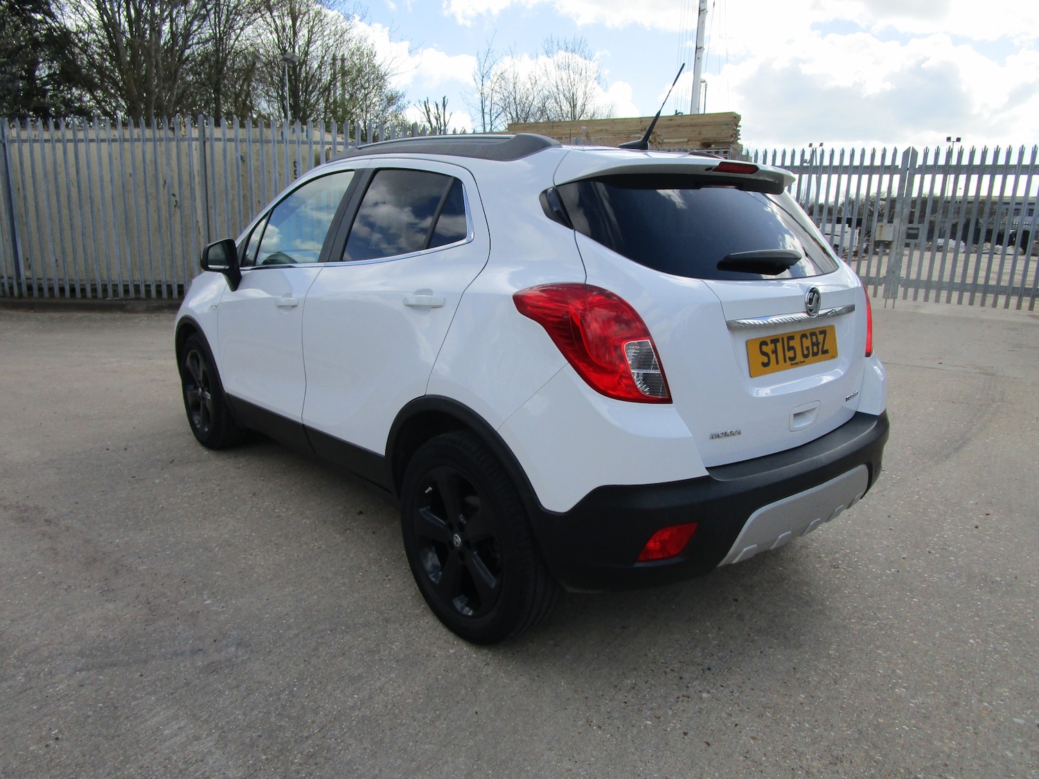 Used Vauxhall Mokka 2015 for sale - 78098425: Photo 2