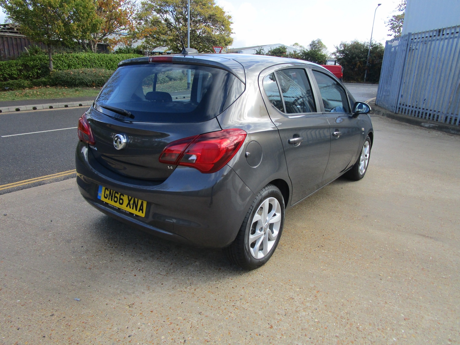 Used Vauxhall Corsa 2016 for sale - 76386864: Photo 4