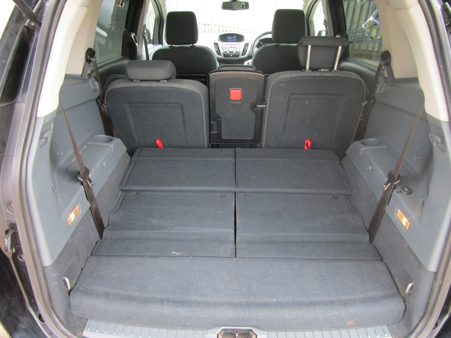 Used Ford Grand C-Max 2011 for sale - 76273817: Photo 10