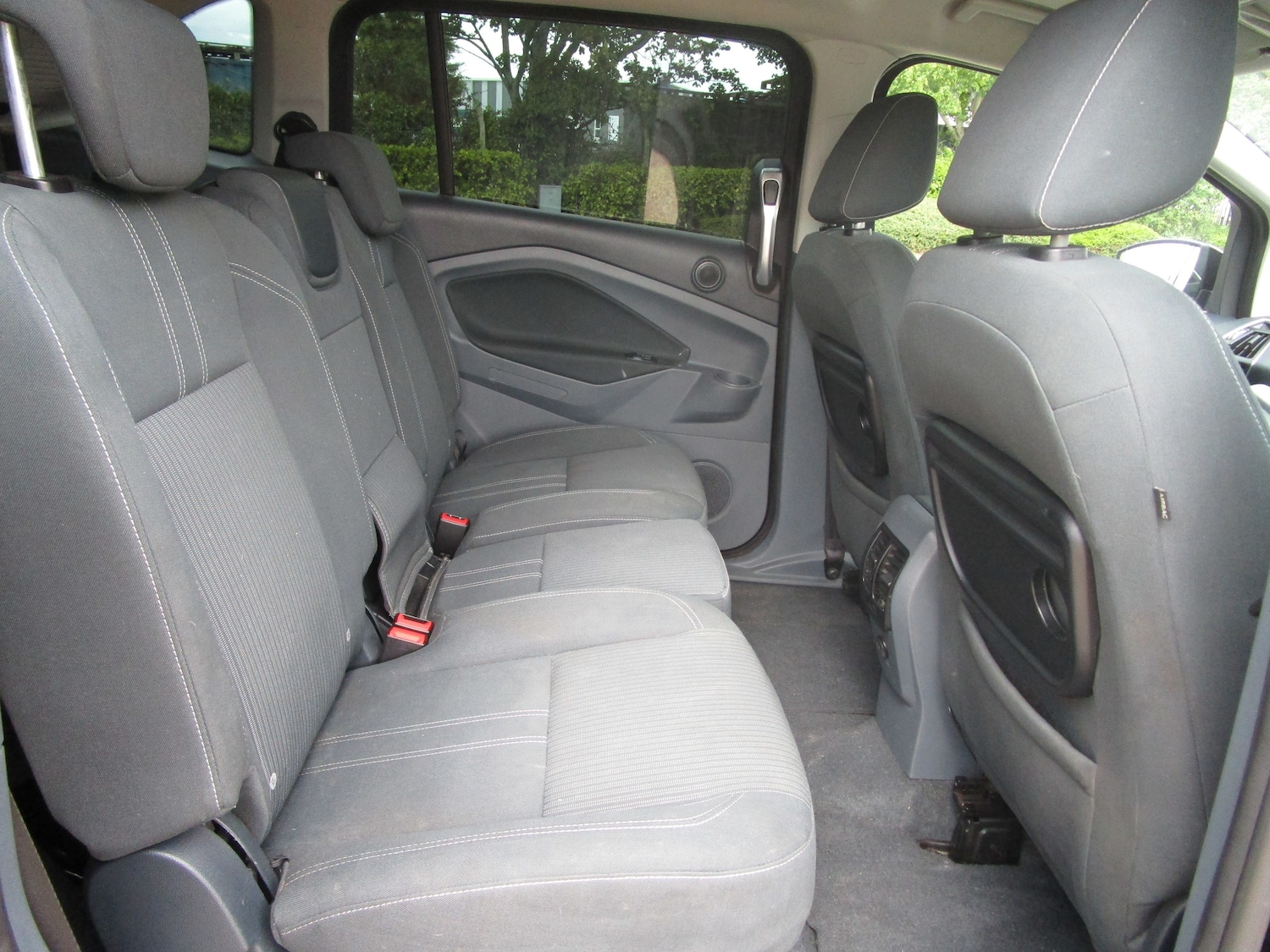 Used Ford Grand C-Max 2011 for sale - 76273817: Photo 16