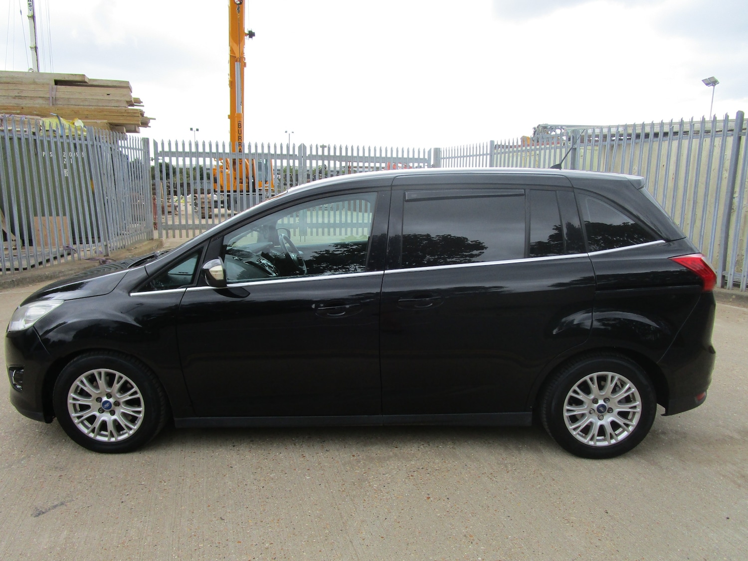 Used Ford Grand C-Max 2011 for sale - 76273817: Photo 8