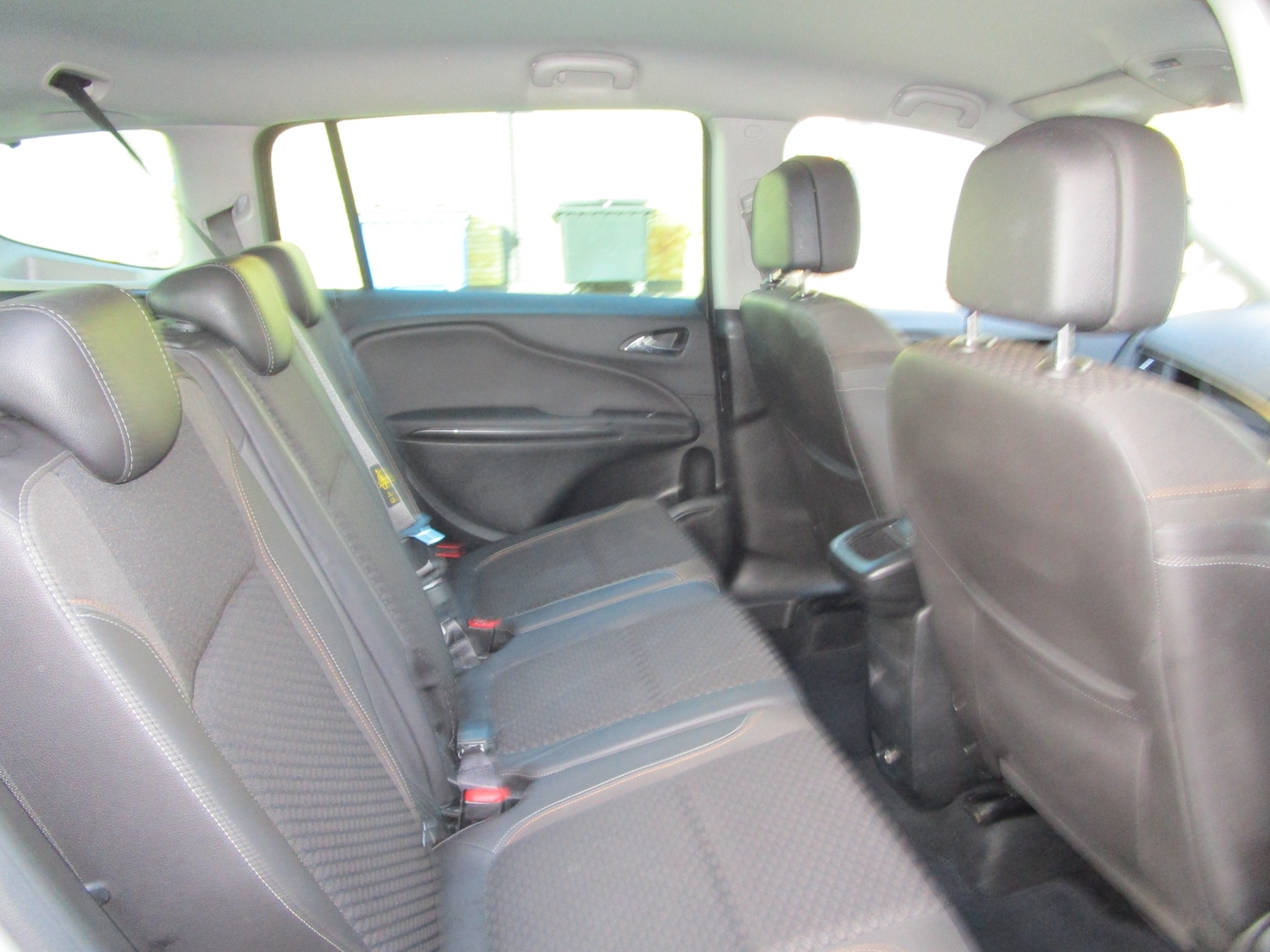 Used Vauxhall Zafira 2015 for sale - 77890544: Photo 16