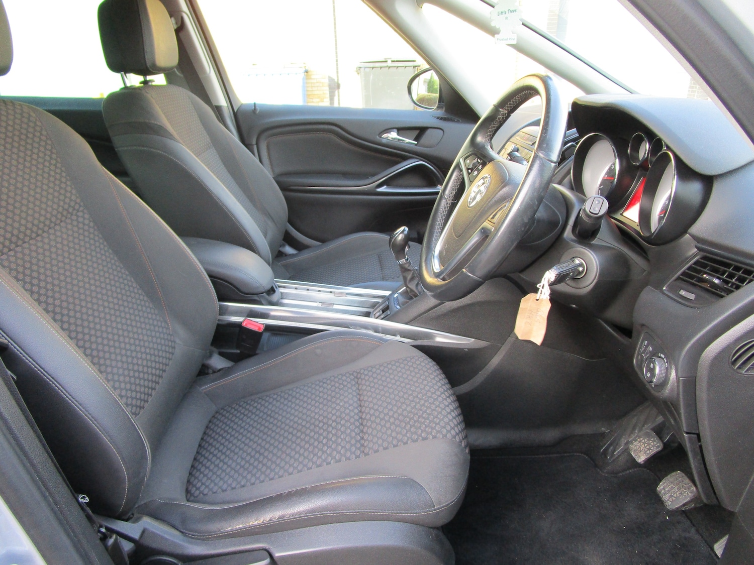 Used Vauxhall Zafira 2015 for sale - 77890544: Photo 18