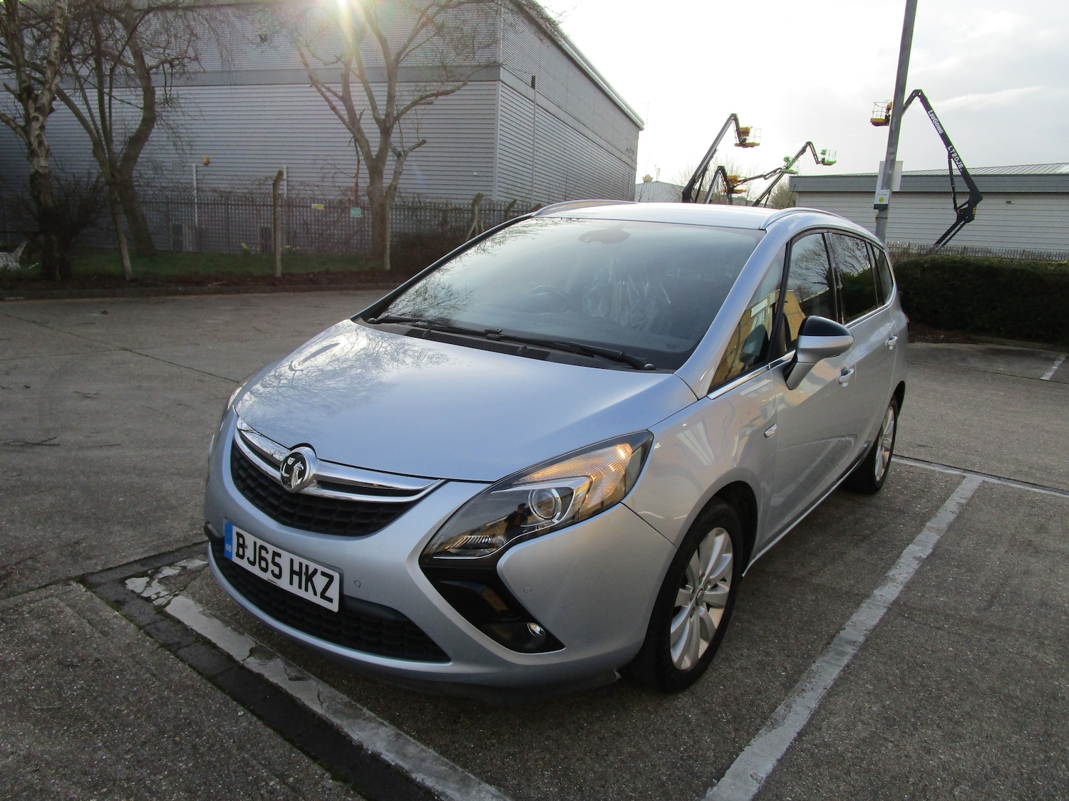 Used Vauxhall Zafira 2015 for sale - 77890544: Photo 3