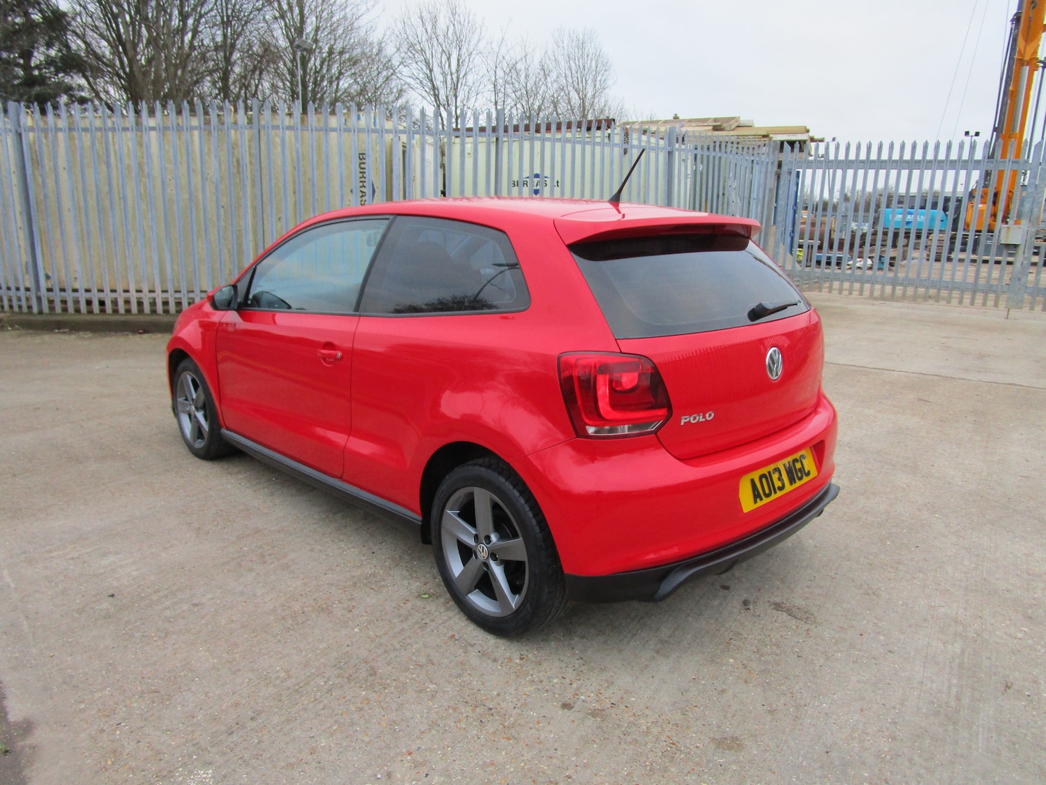 Used Volkswagen Polo 2013 for sale - 77100931: Photo 2