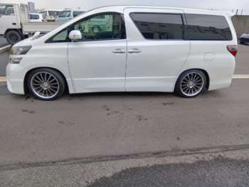 Used Toyota Vellfire 2010 for sale - 75058228: Photo