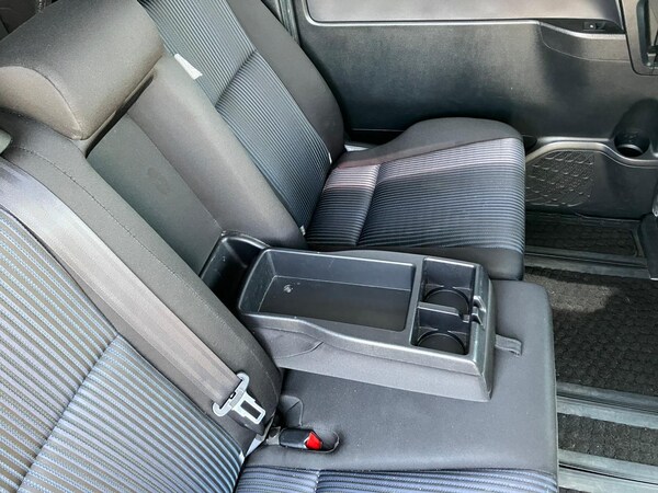 Used Toyota Voxy for sale - 75058036: Photo 10