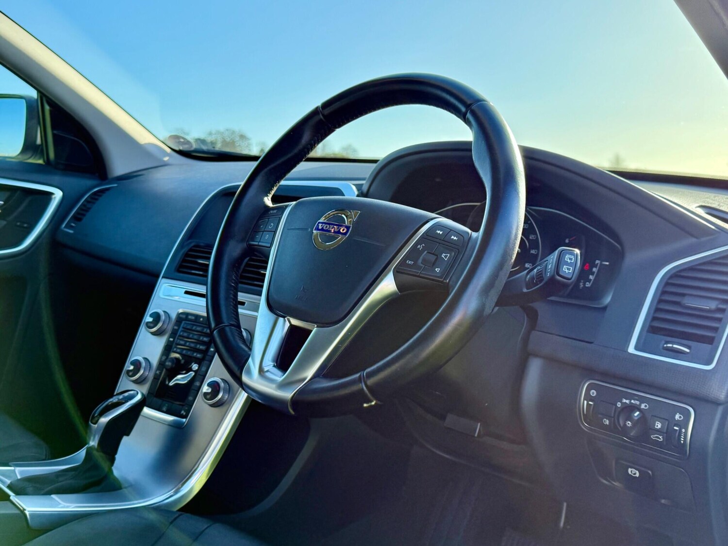 Used Volvo XC60 2016 for sale - 76013257: Photo 67