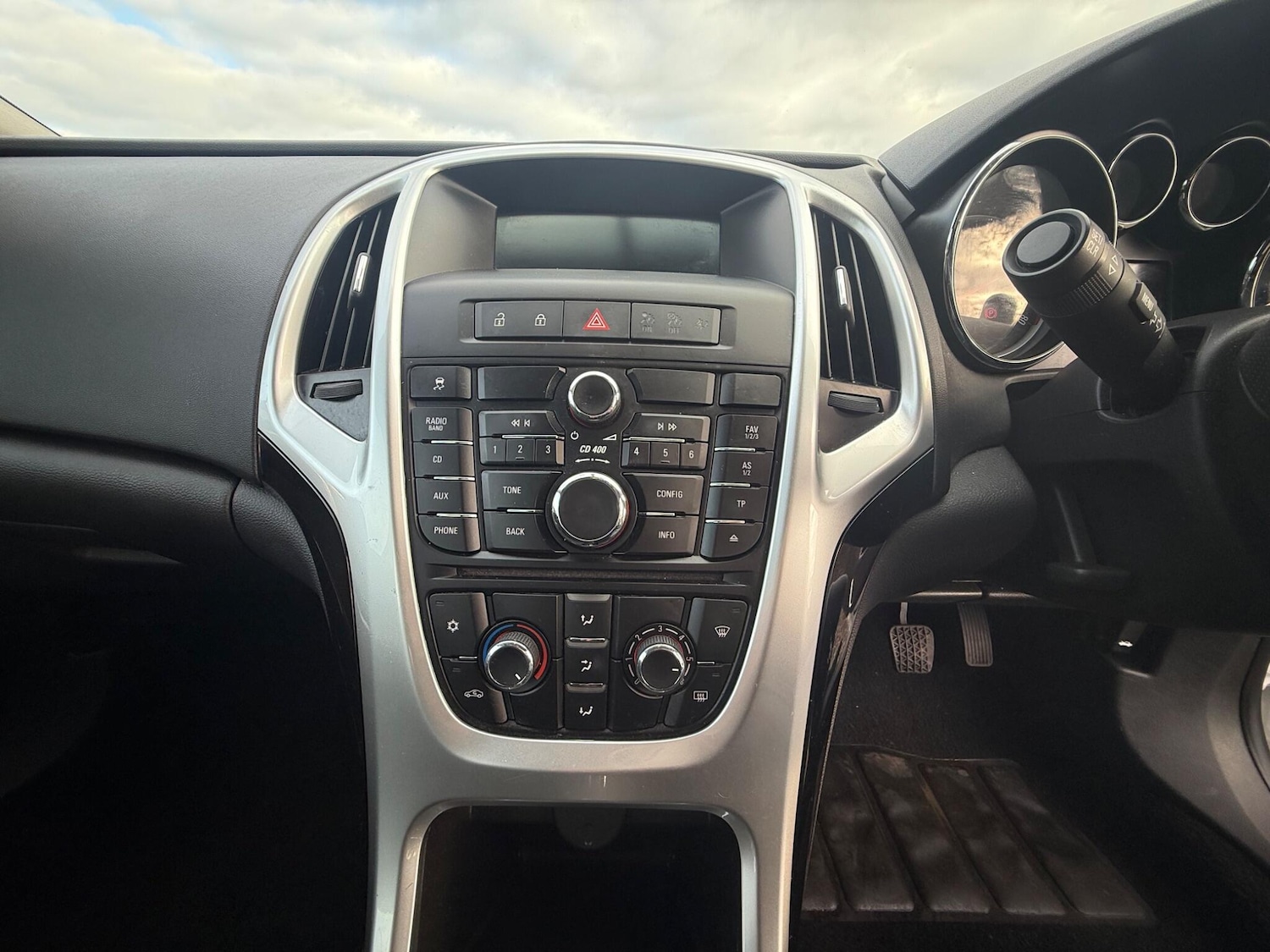 Used Vauxhall Astra 2011 for sale - 77130733: Photo 16