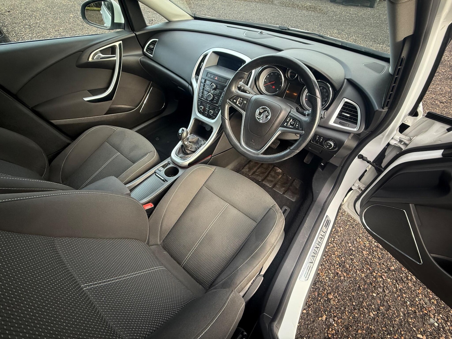 Used Vauxhall Astra 2011 for sale - 77130733: Photo 18