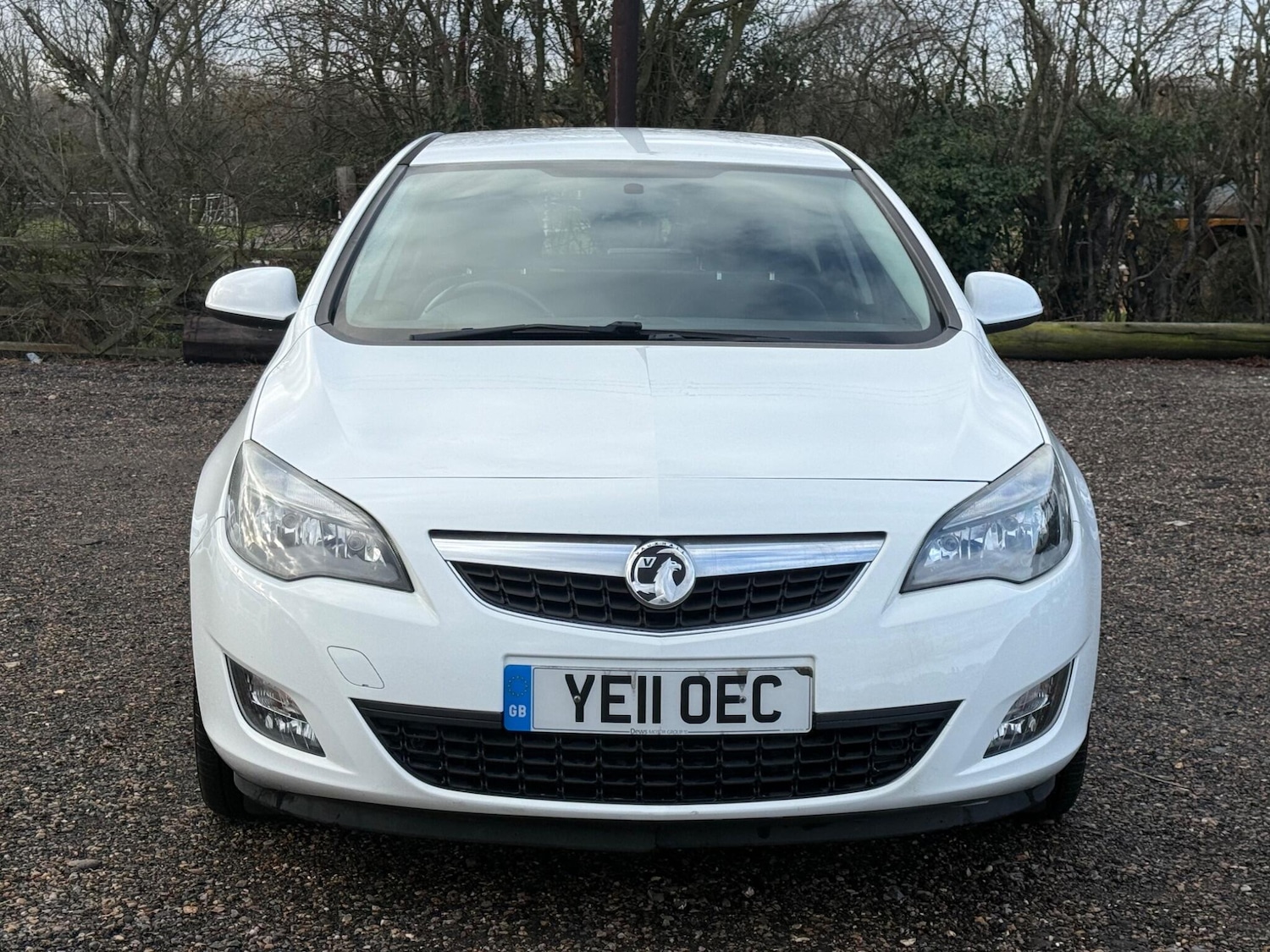 Used Vauxhall Astra 2011 for sale - 77130733: Photo 2