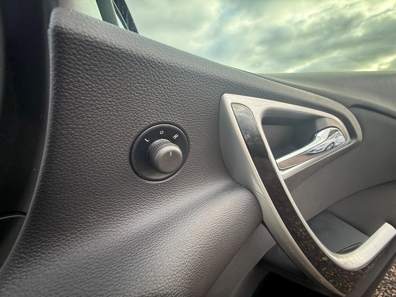 Used Vauxhall Astra 2011 for sale - 77130733: Photo 22