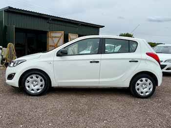 Used Hyundai i20 2013 for sale - 75884077: Photo