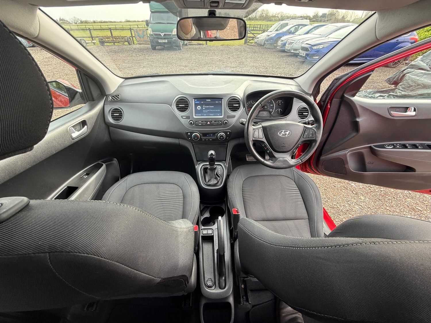 Used Hyundai i10 2017 for sale - 78062806: Photo 23