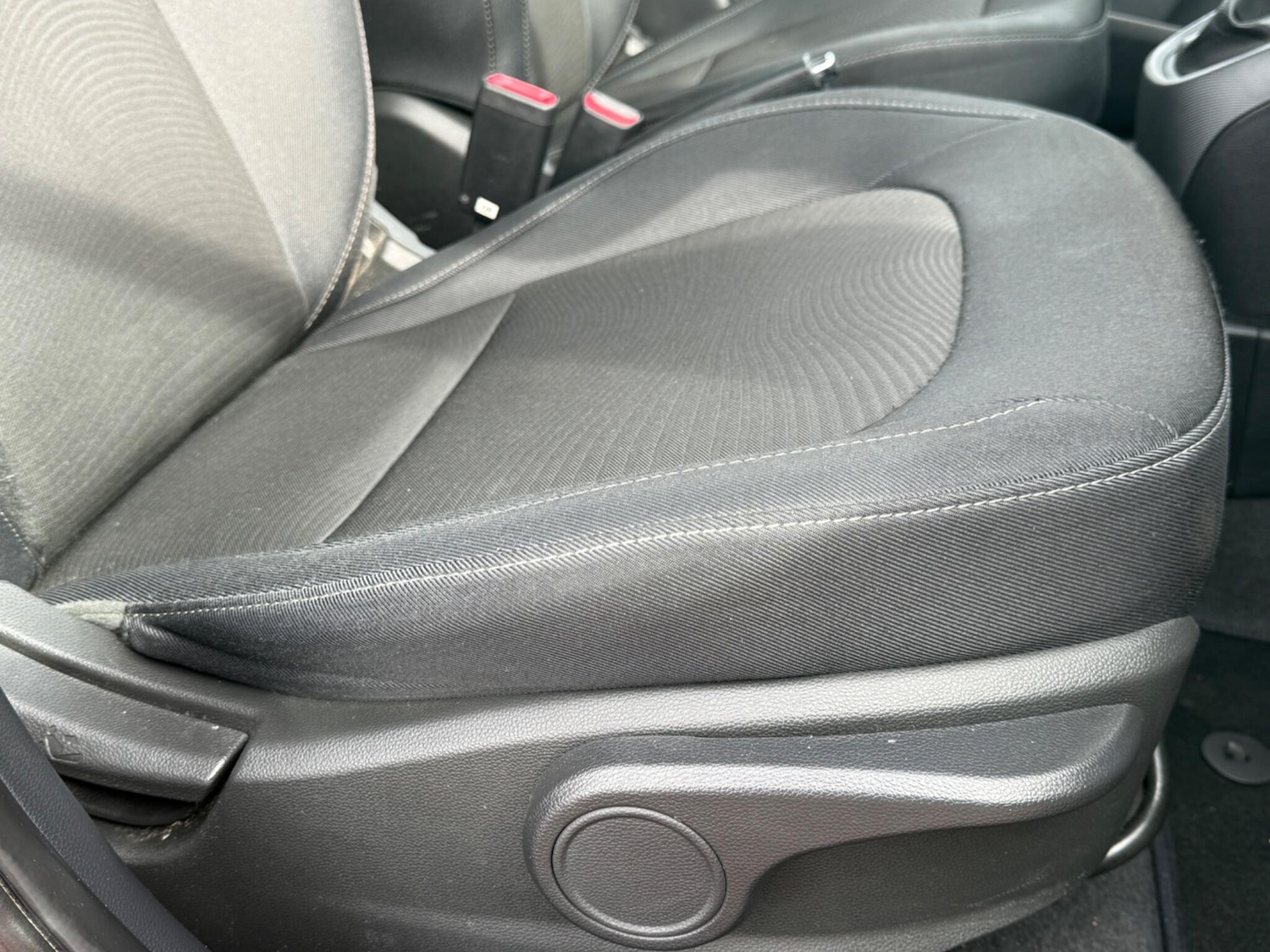 Used Hyundai i10 2017 for sale - 78062806: Photo 47