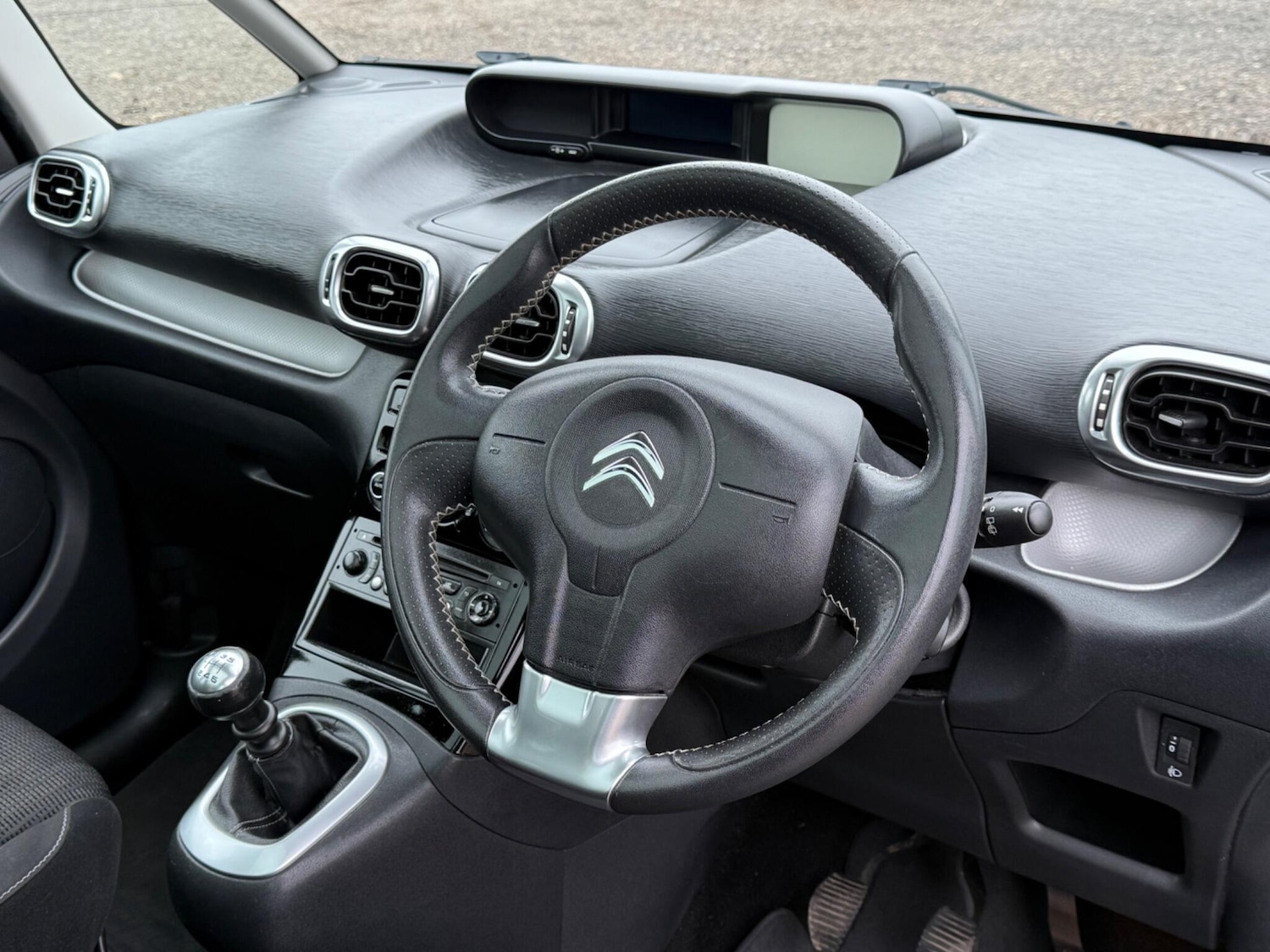 Used Citroen C3 Picasso 2015 for sale - 76270927: Photo 16