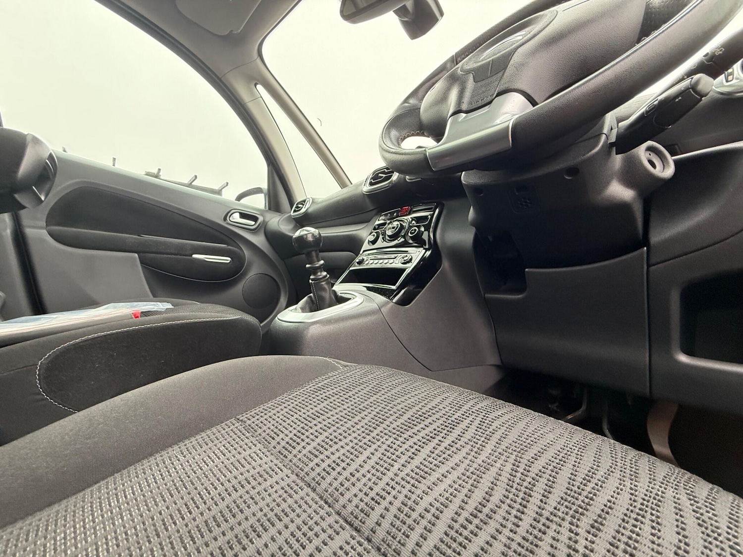 Used Citroen C3 Picasso 2015 for sale - 76270927: Photo 19