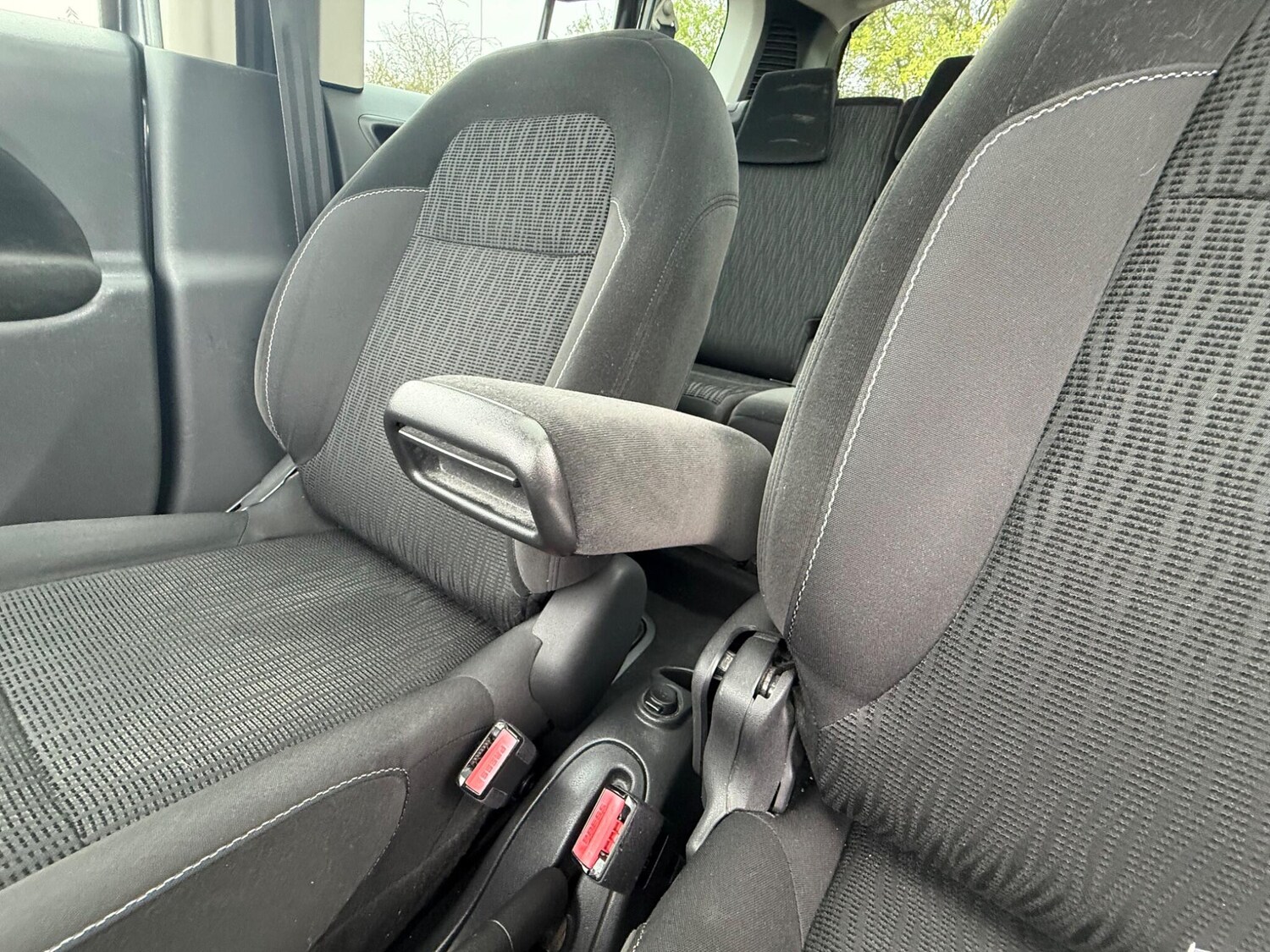 Used Citroen C3 Picasso 2015 for sale - 76270927: Photo 34