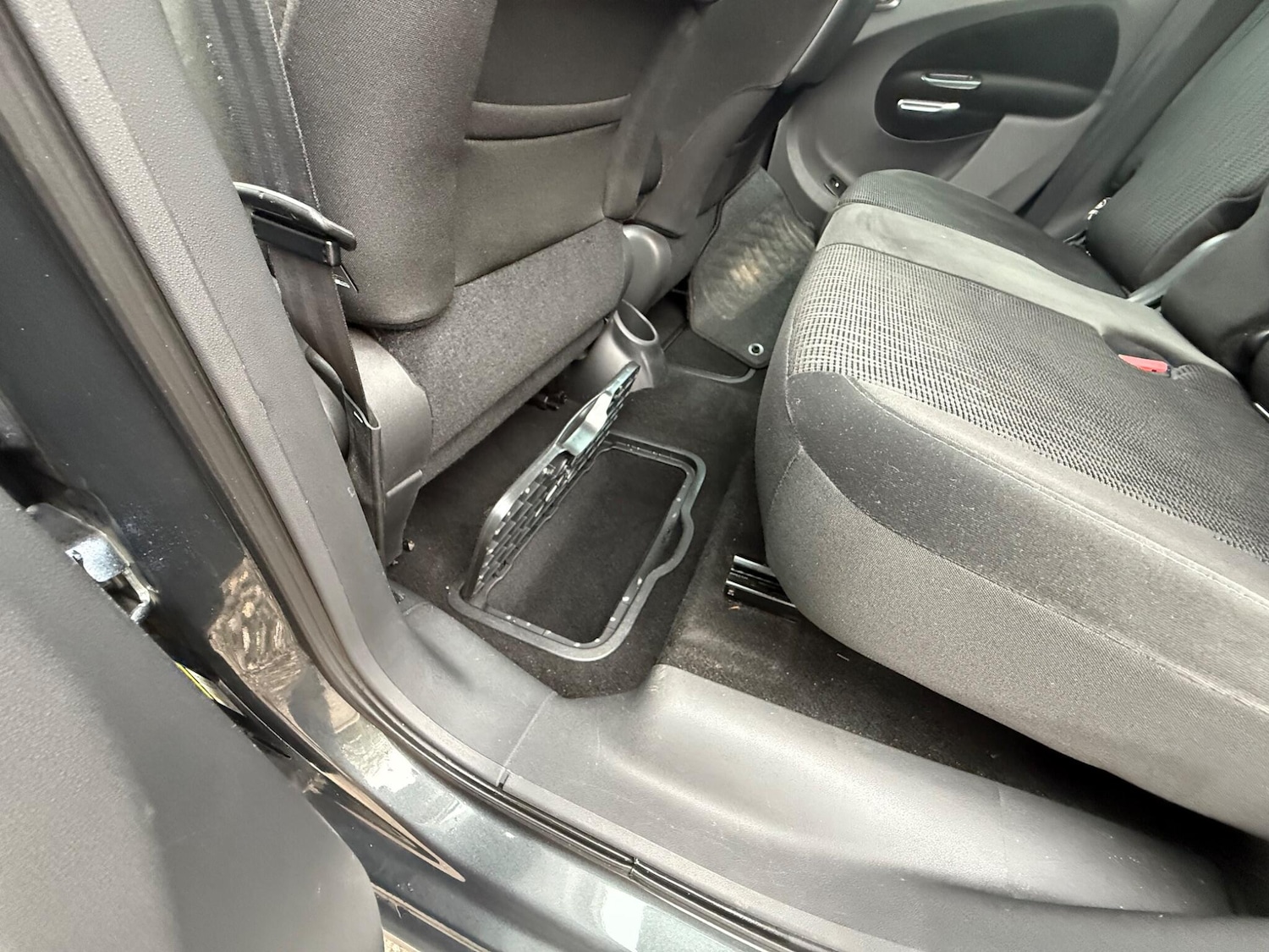 Used Citroen C3 Picasso 2015 for sale - 76270927: Photo 43