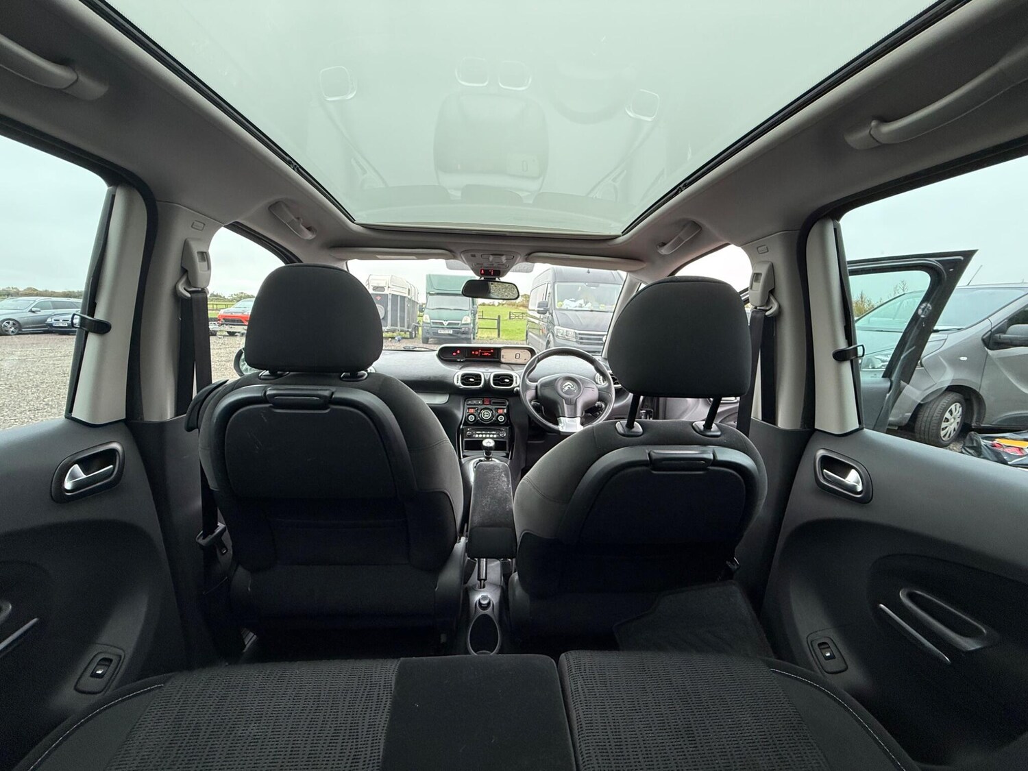 Used Citroen C3 Picasso 2015 for sale - 76270927: Photo 45