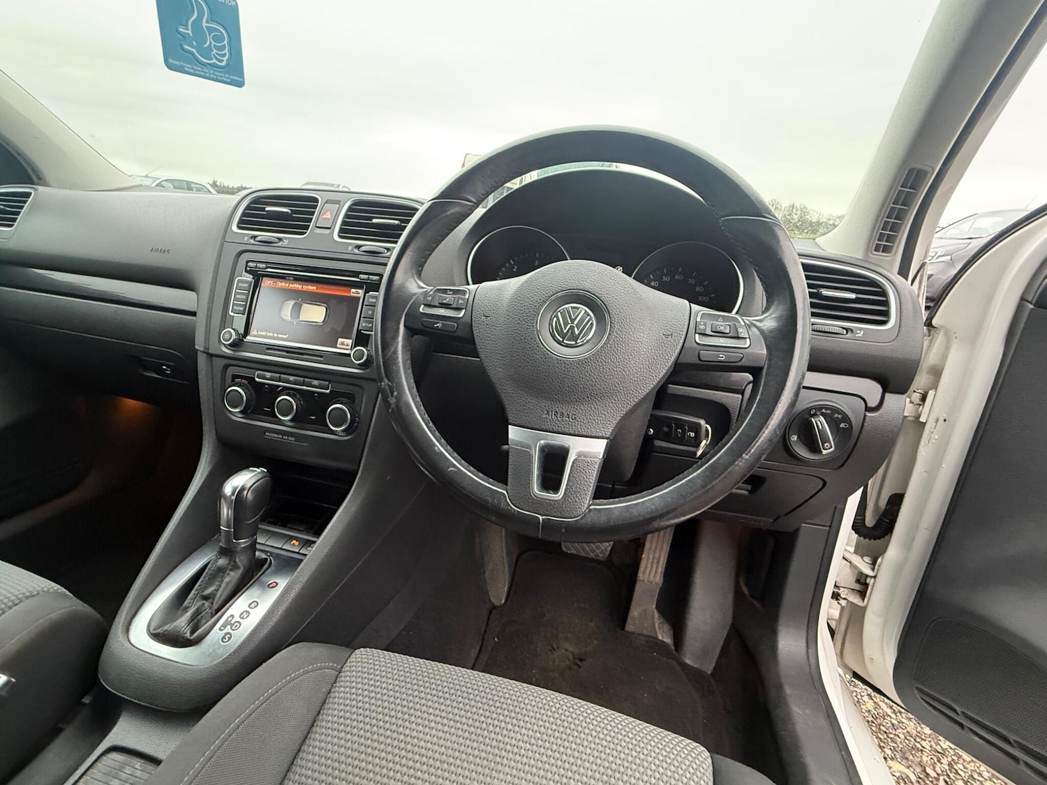 Used Volkswagen Golf 2012 for sale - 77279560: Photo 2