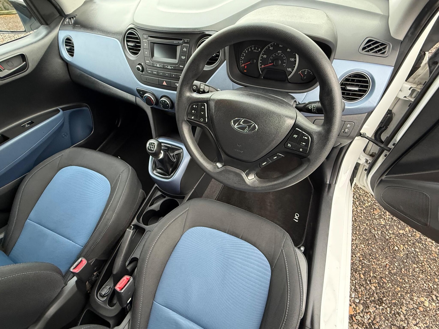 Used Hyundai i10 2015 for sale - 76549190: Photo 13