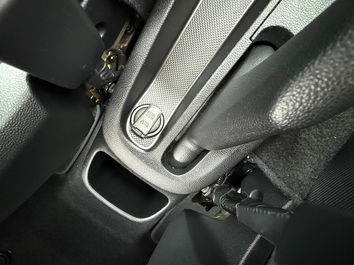 Used Hyundai i10 2015 for sale - 76549190: Photo 14