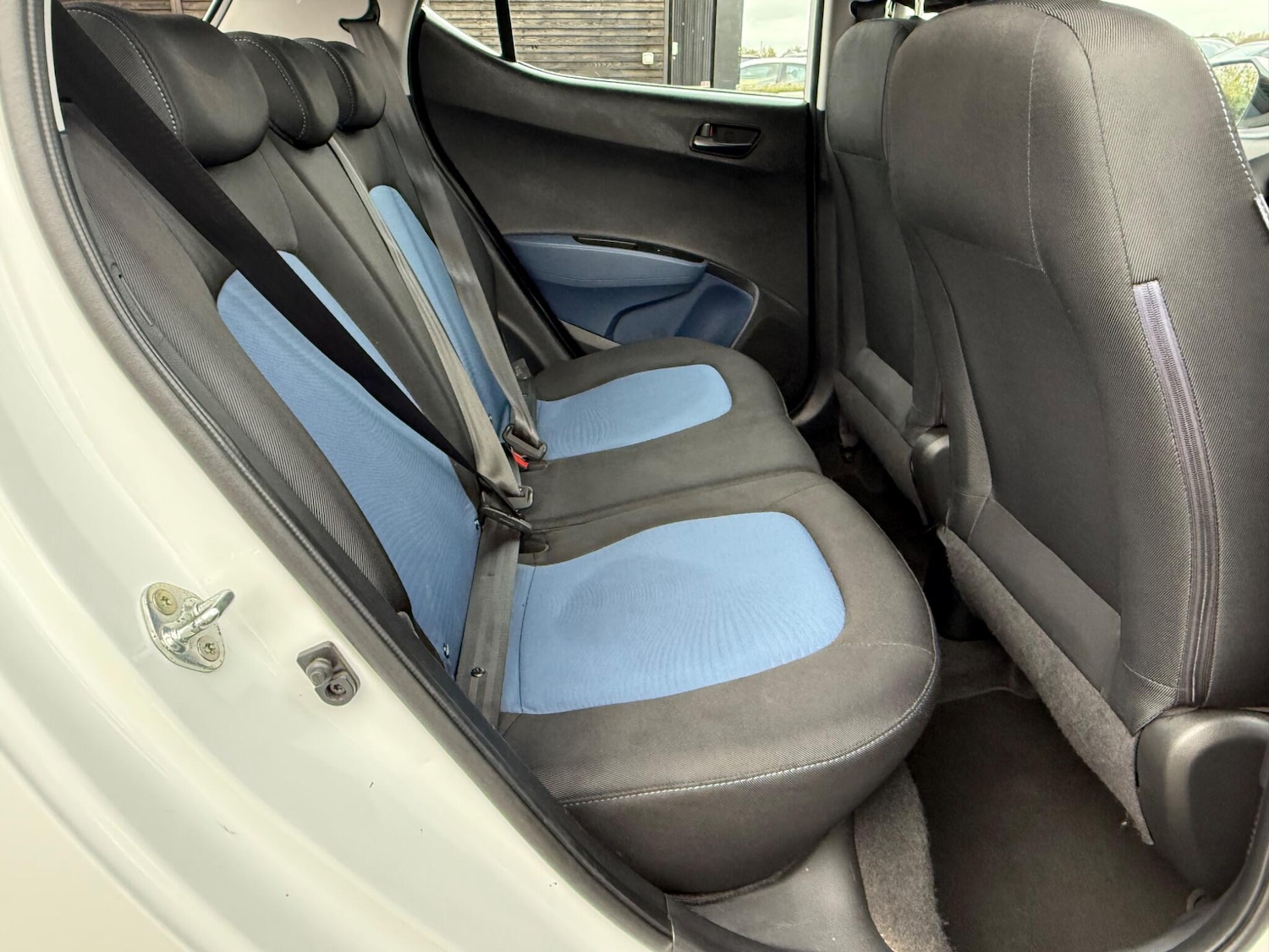 Used Hyundai i10 2015 for sale - 76549190: Photo 19