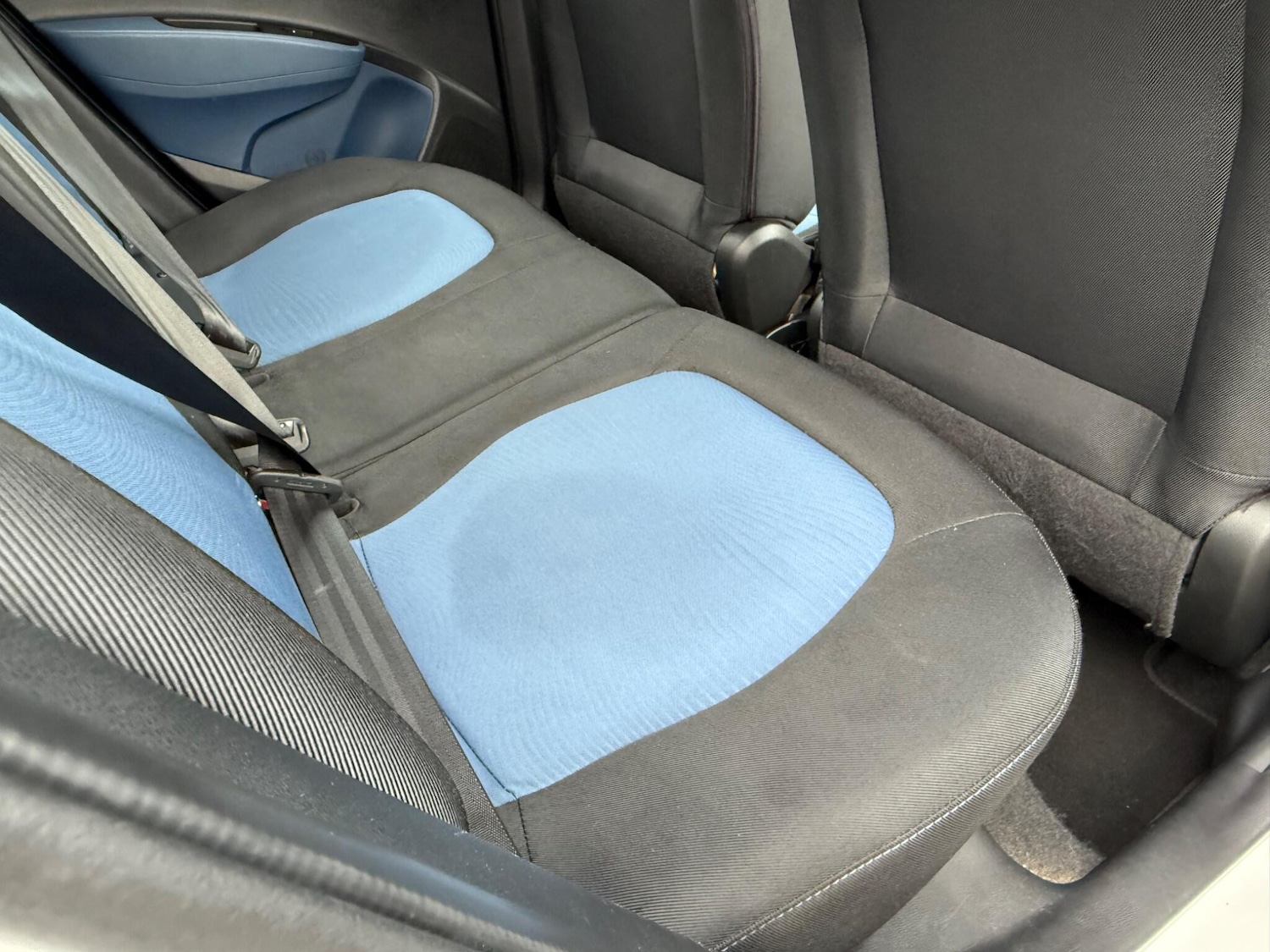 Used Hyundai i10 2015 for sale - 76549190: Photo 20