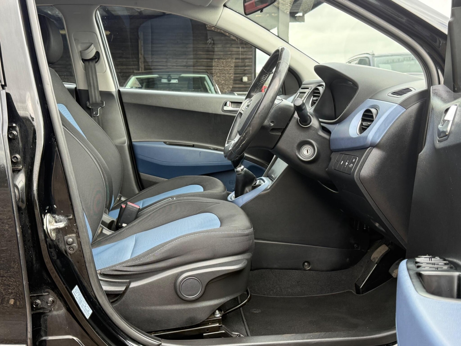 Used Hyundai i10 2014 for sale - 77587221: Photo 23