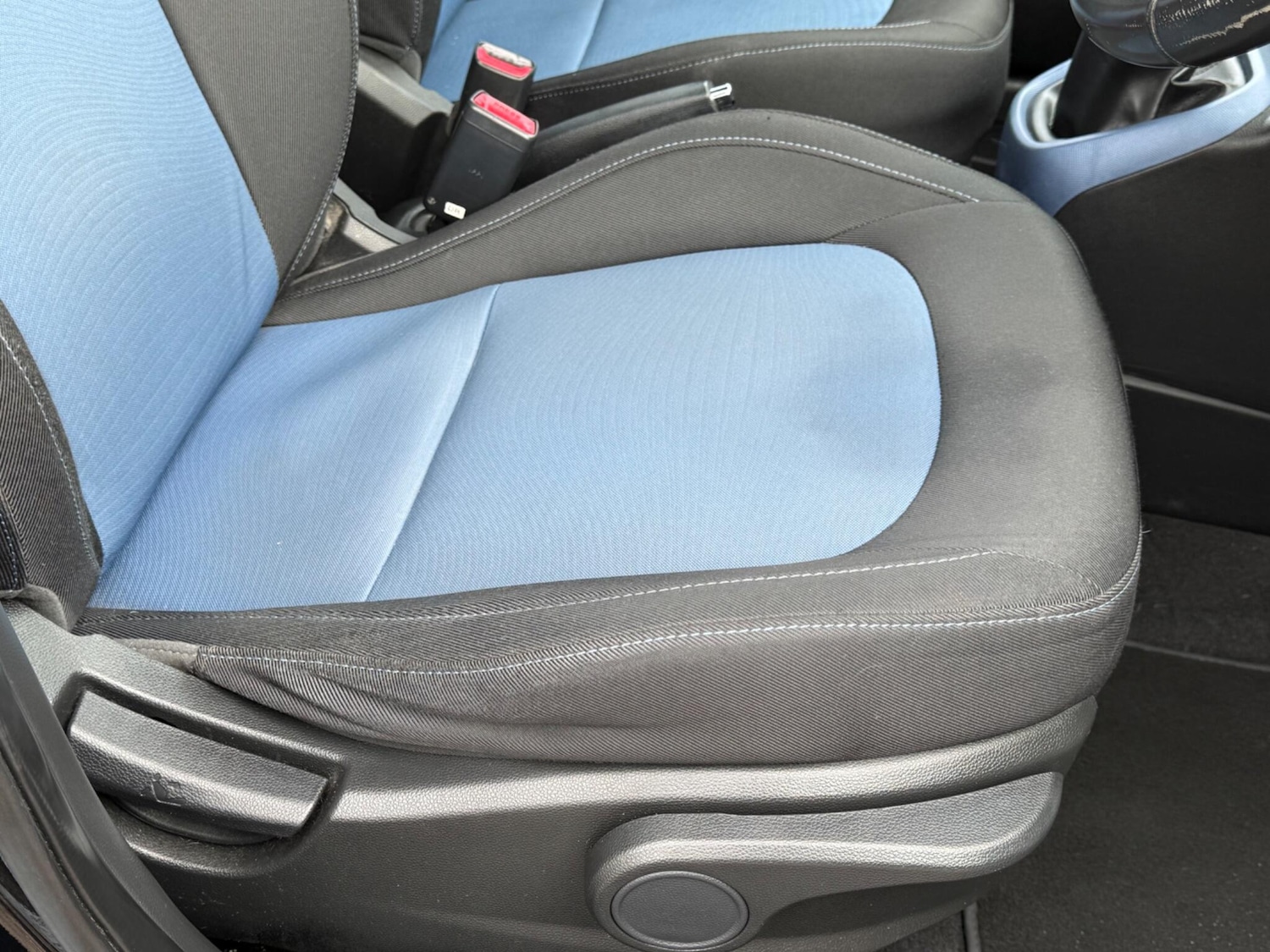 Used Hyundai i10 2014 for sale - 77587221: Photo 37