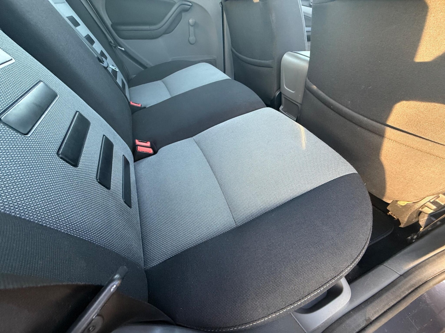 Used Ford Focus 2011 for sale - 77737033: Photo 21