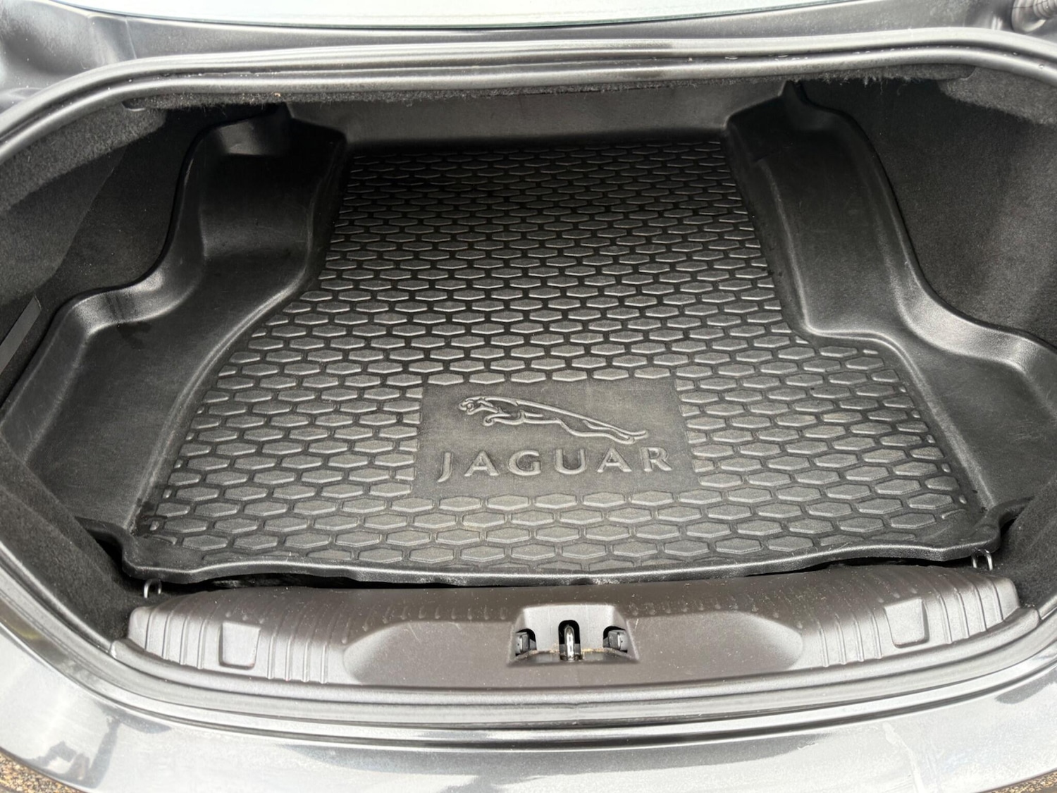 Used Jaguar XF 2014 for sale - 77411100: Photo 40