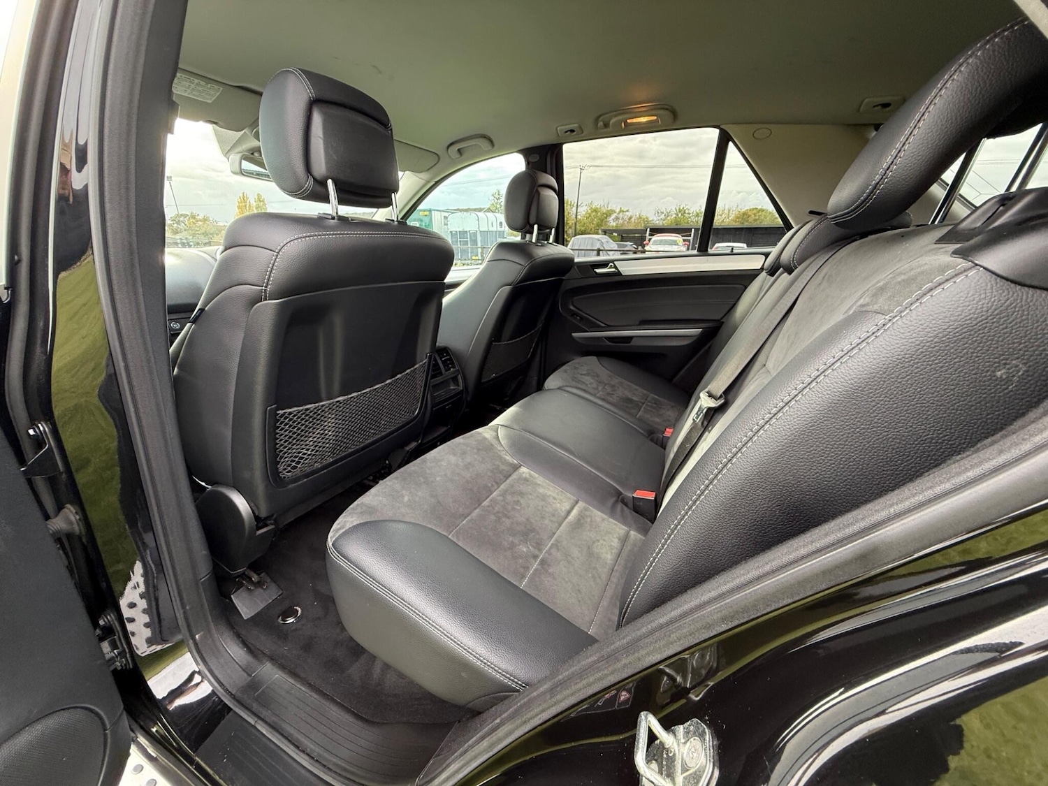 Used Mercedes-Benz M Class 2010 for sale - 76408746: Photo 26