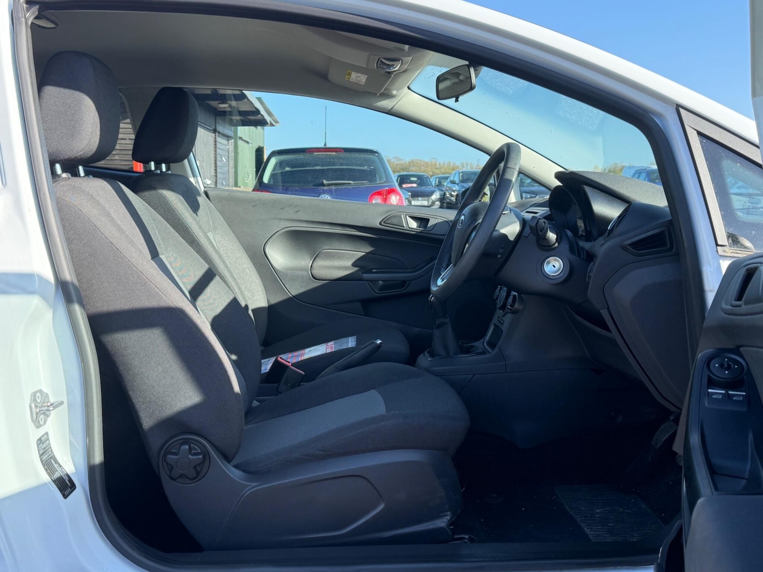 Used Ford Fiesta 2016 for sale - 78058034: Photo 9