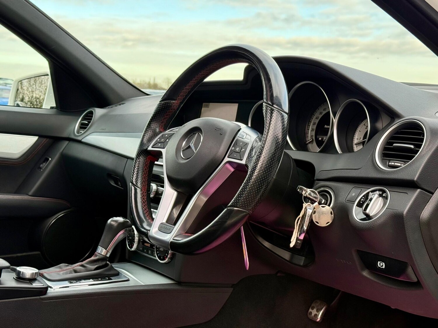 Used Mercedes-Benz C Class 2013 for sale - 76561895: Photo 37