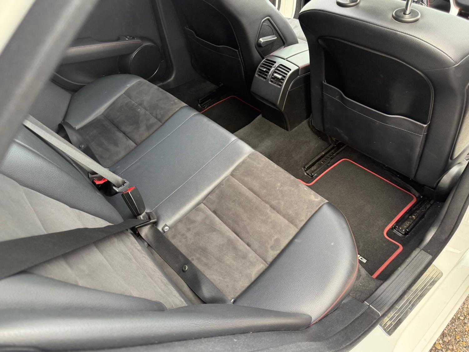 Used Mercedes-Benz C Class 2013 for sale - 76561895: Photo 45