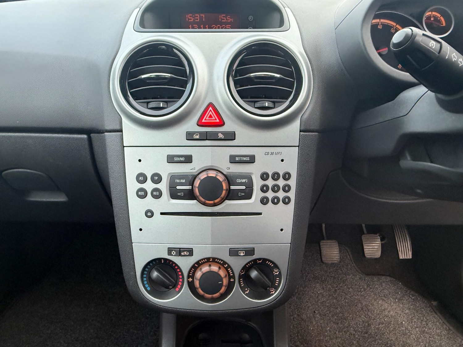 Used Vauxhall Corsa 2011 for sale - 76573372: Photo 18