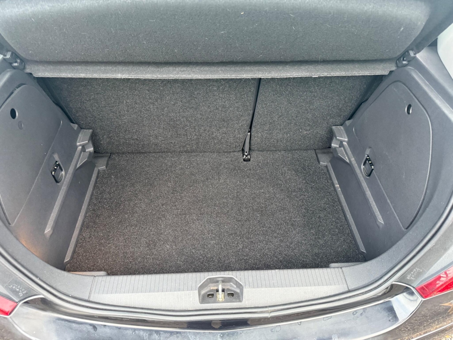 Used Vauxhall Corsa 2011 for sale - 76573372: Photo 39