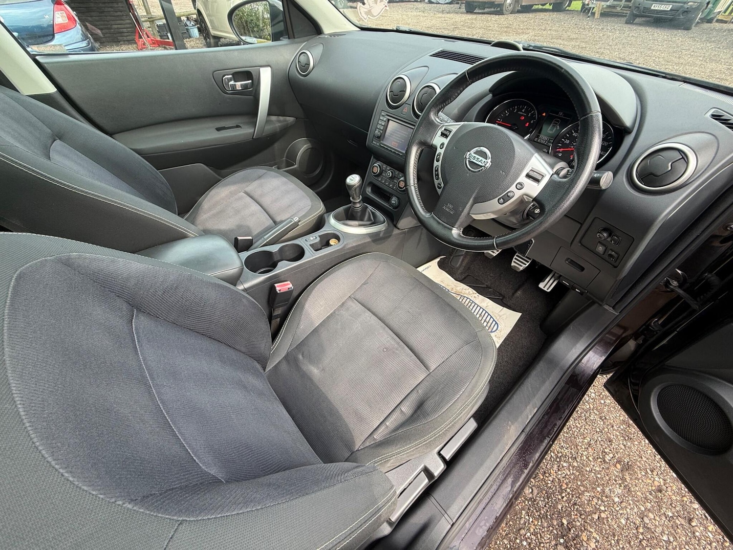 Used Nissan Qashqai 2010 for sale - 77925532: Photo 10