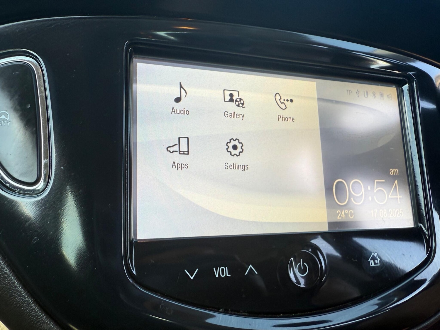 Used Vauxhall Corsa 2015 for sale - 75838867: Photo 47