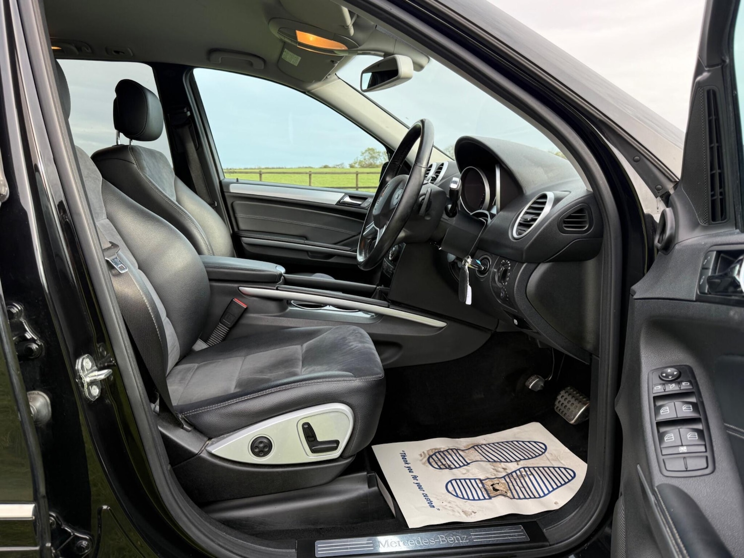 Used Mercedes-Benz M Class 2010 for sale - 76976830: Photo 21