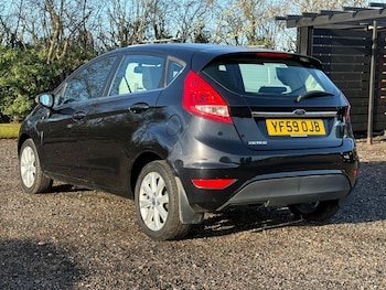 Used Ford Fiesta 2010 for sale - 76926996: Photo