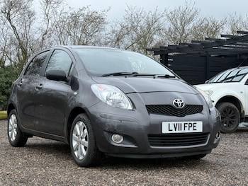 Used Toyota Yaris 2011 for sale - 77410909: Photo