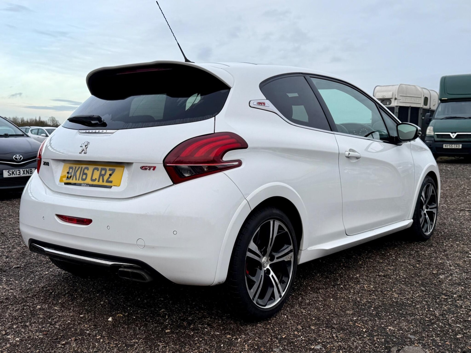 Used Peugeot 208 2016 for sale - 76927011: Photo 2