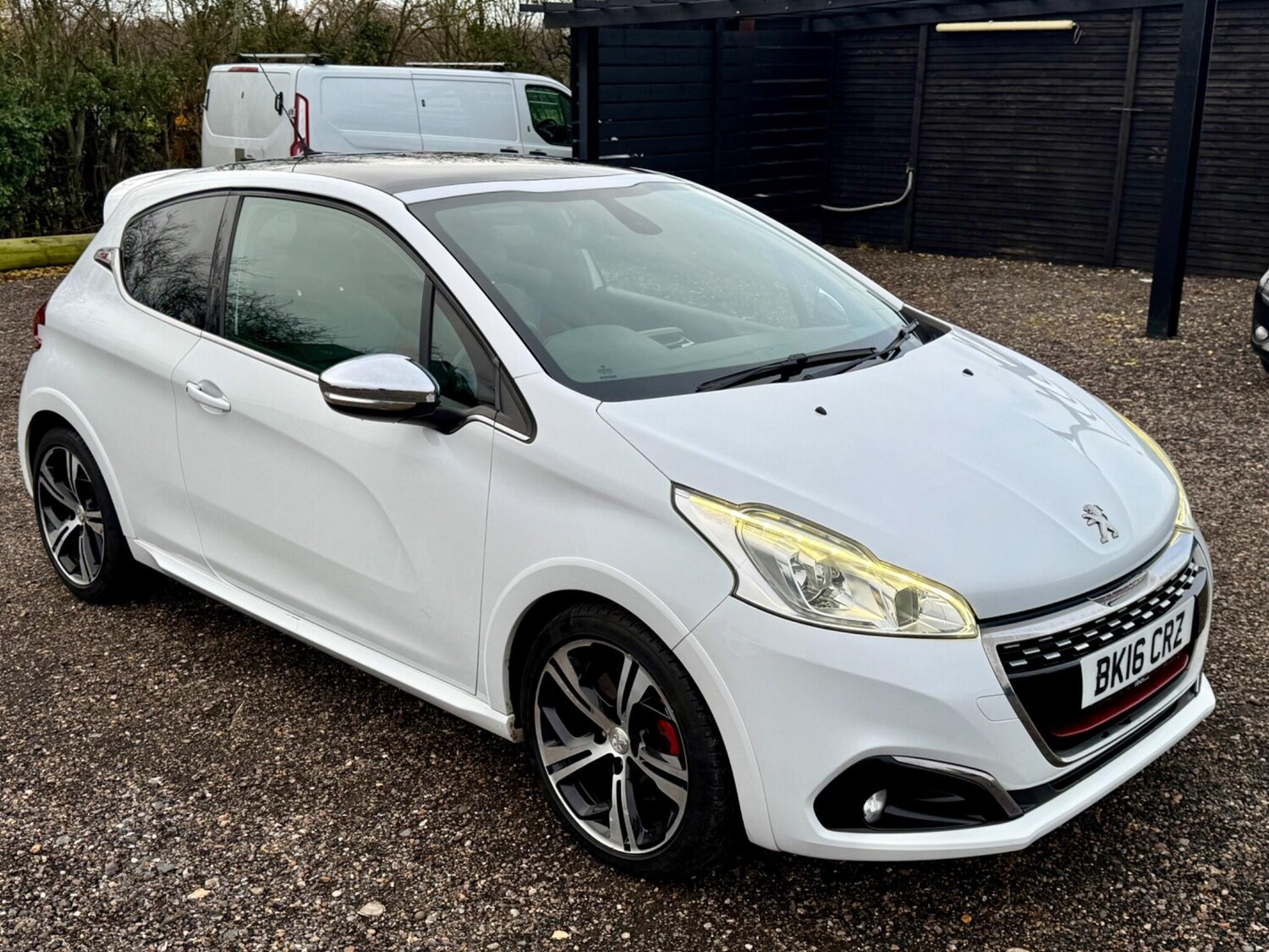 Used Peugeot 208 2016 for sale - 76927011: Photo 4