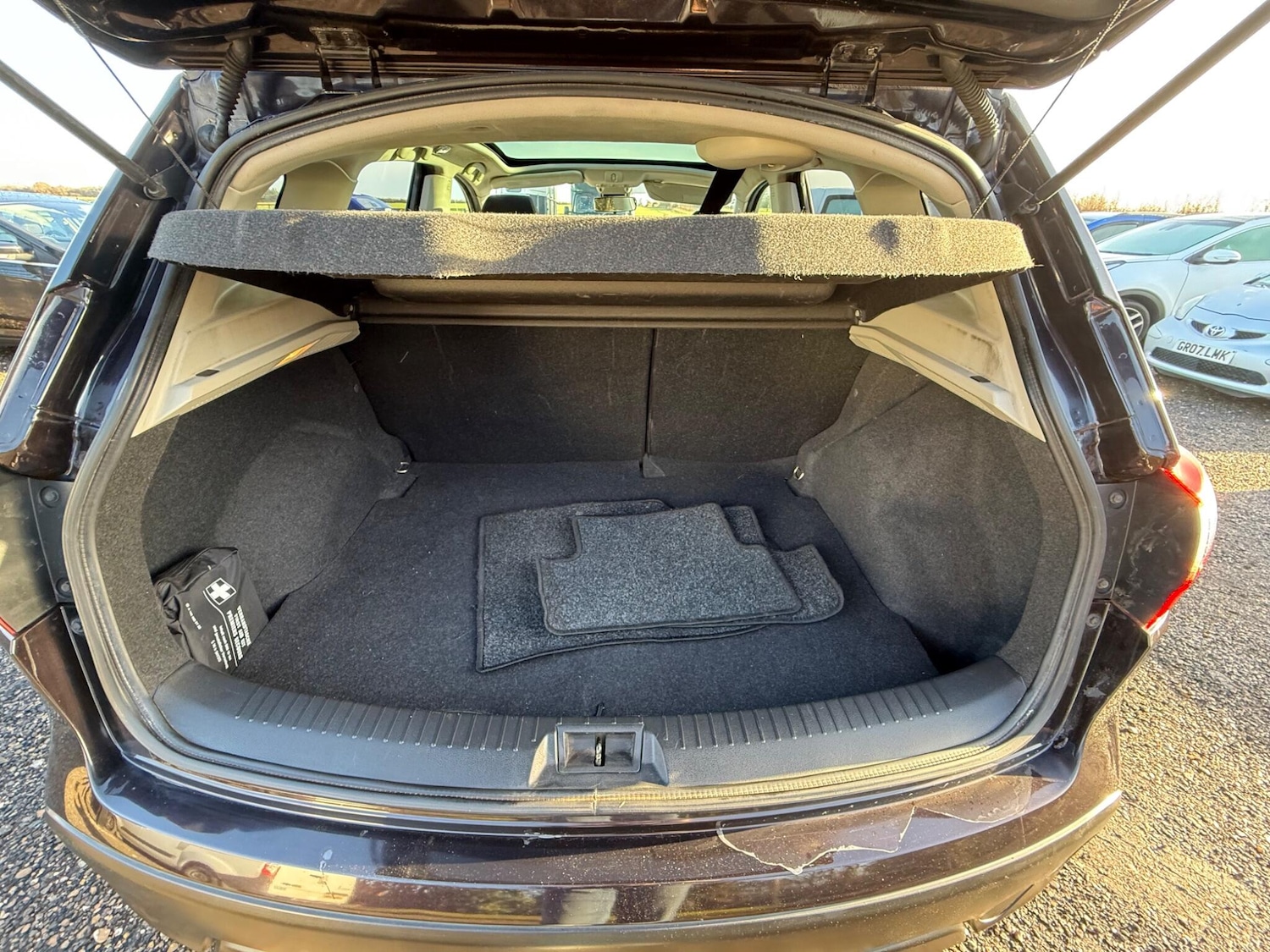 Used Nissan Qashqai 2012 for sale - 77066937: Photo 37