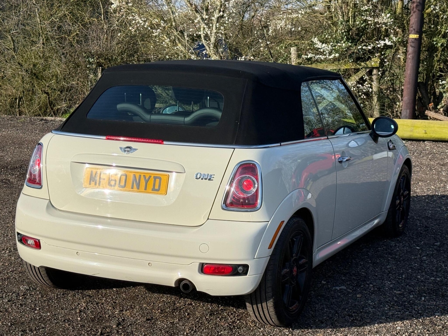 Used MINI Convertible 2010 for sale - 77737431: Photo 23