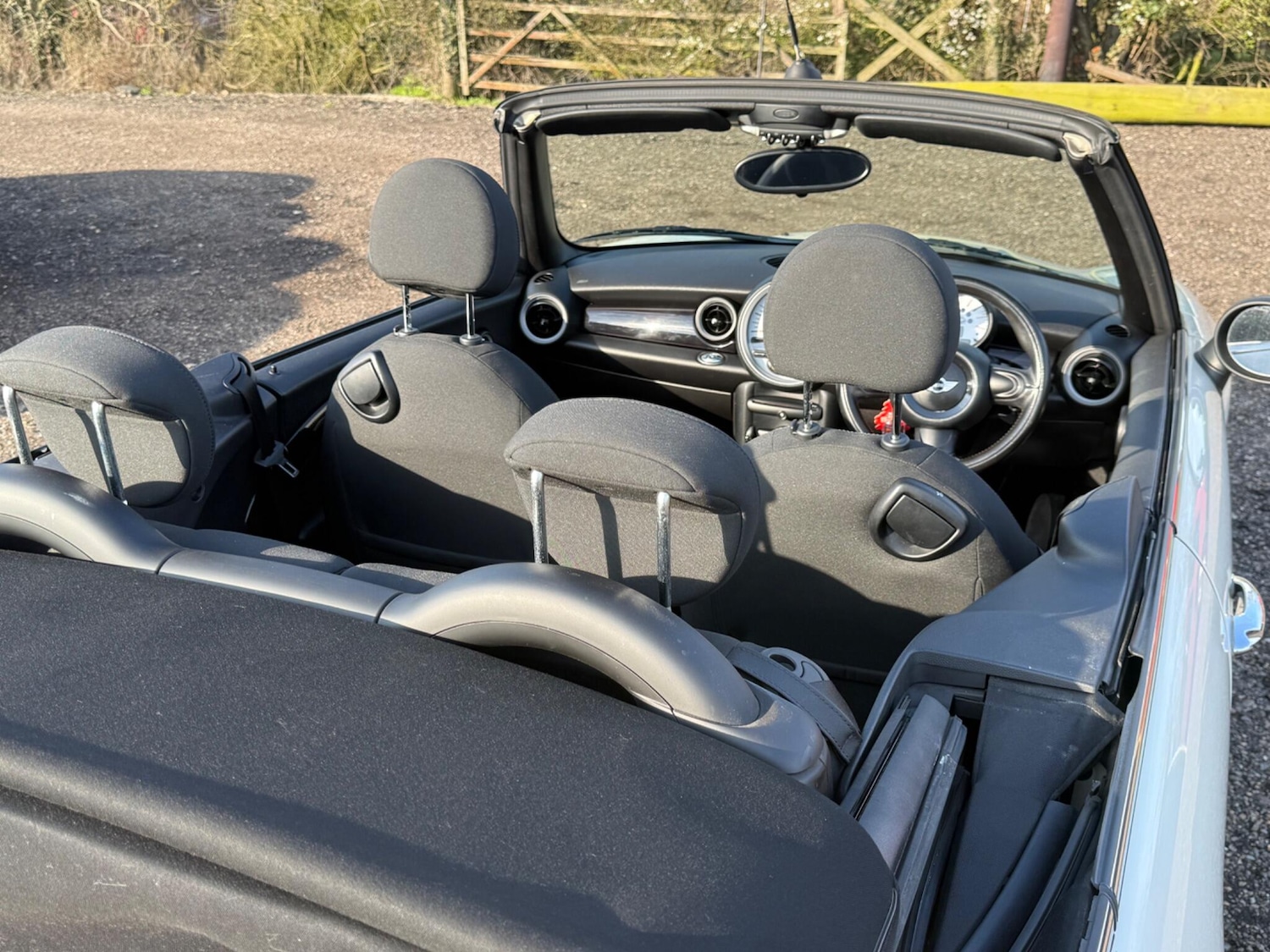 Used MINI Convertible 2010 for sale - 77737431: Photo 27