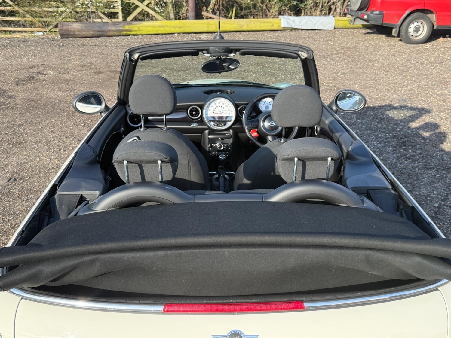 Used MINI Convertible 2010 for sale - 77737431: Photo 39